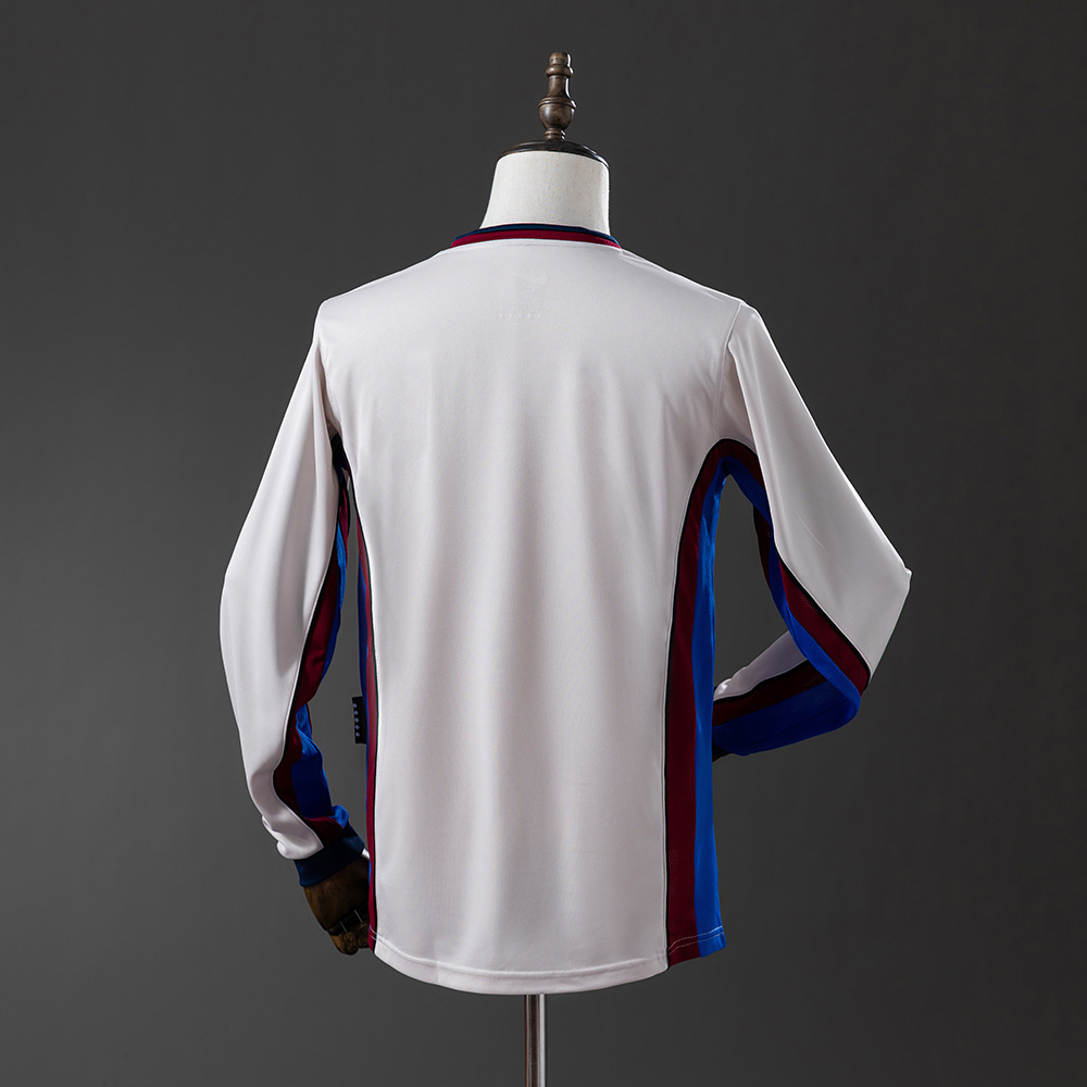 Long sleeves 1998-1999 Barcelona away jersey