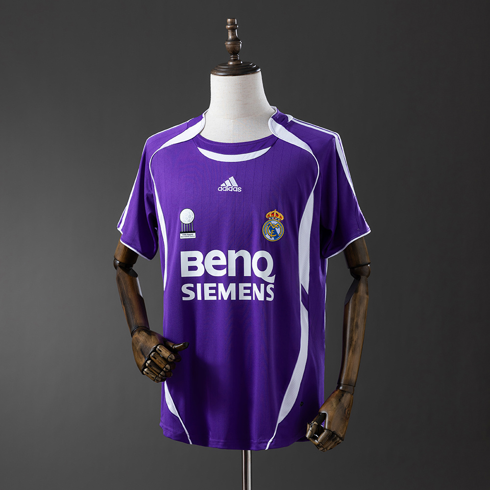 2006-2007 Real Madrid away jersey