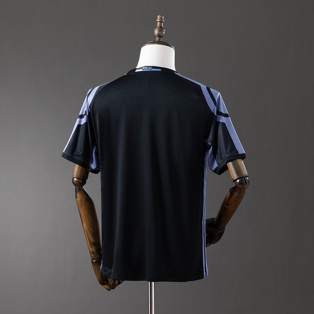 2016-2017 Real Madrid third jersey