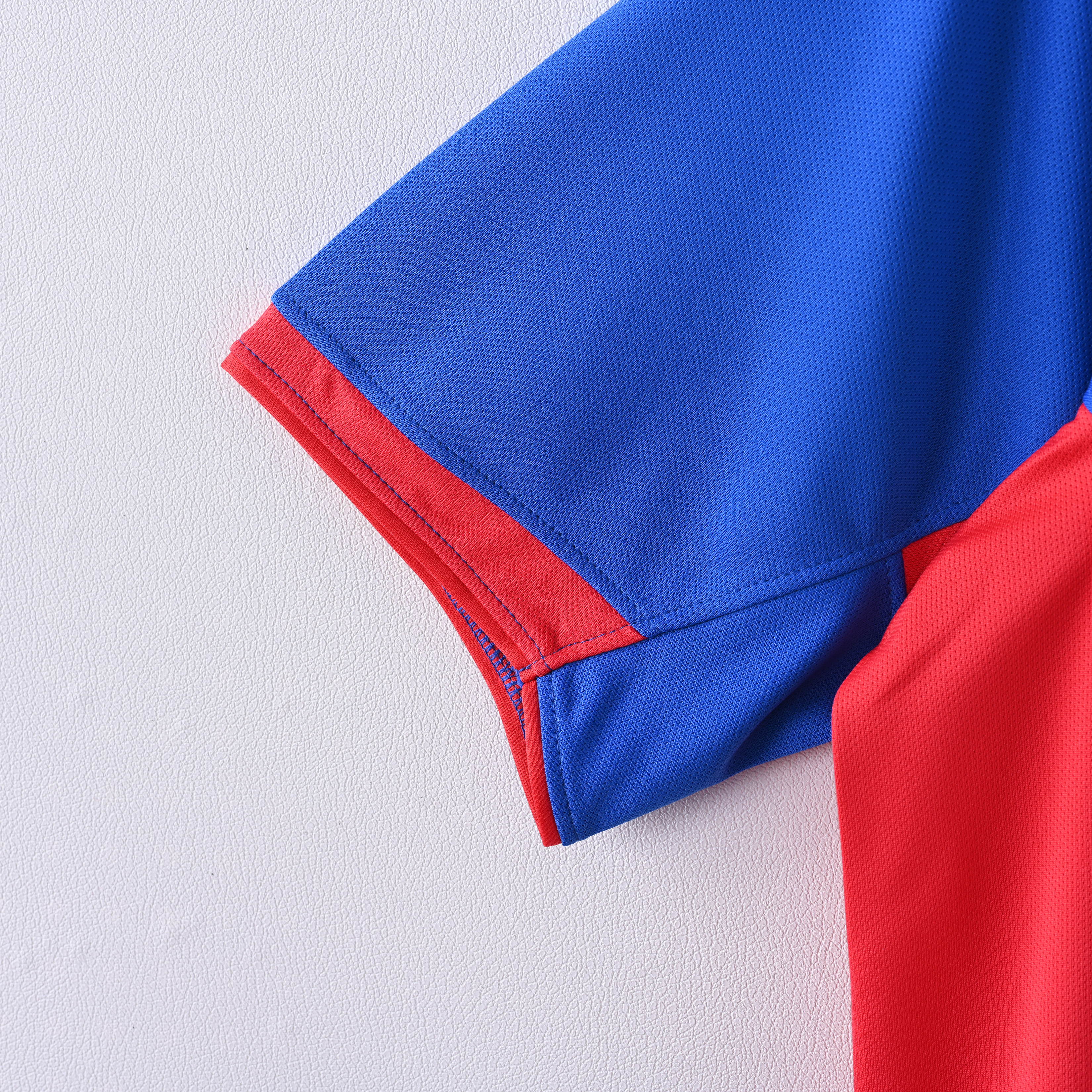 2005-2006 Barcelona home jersey