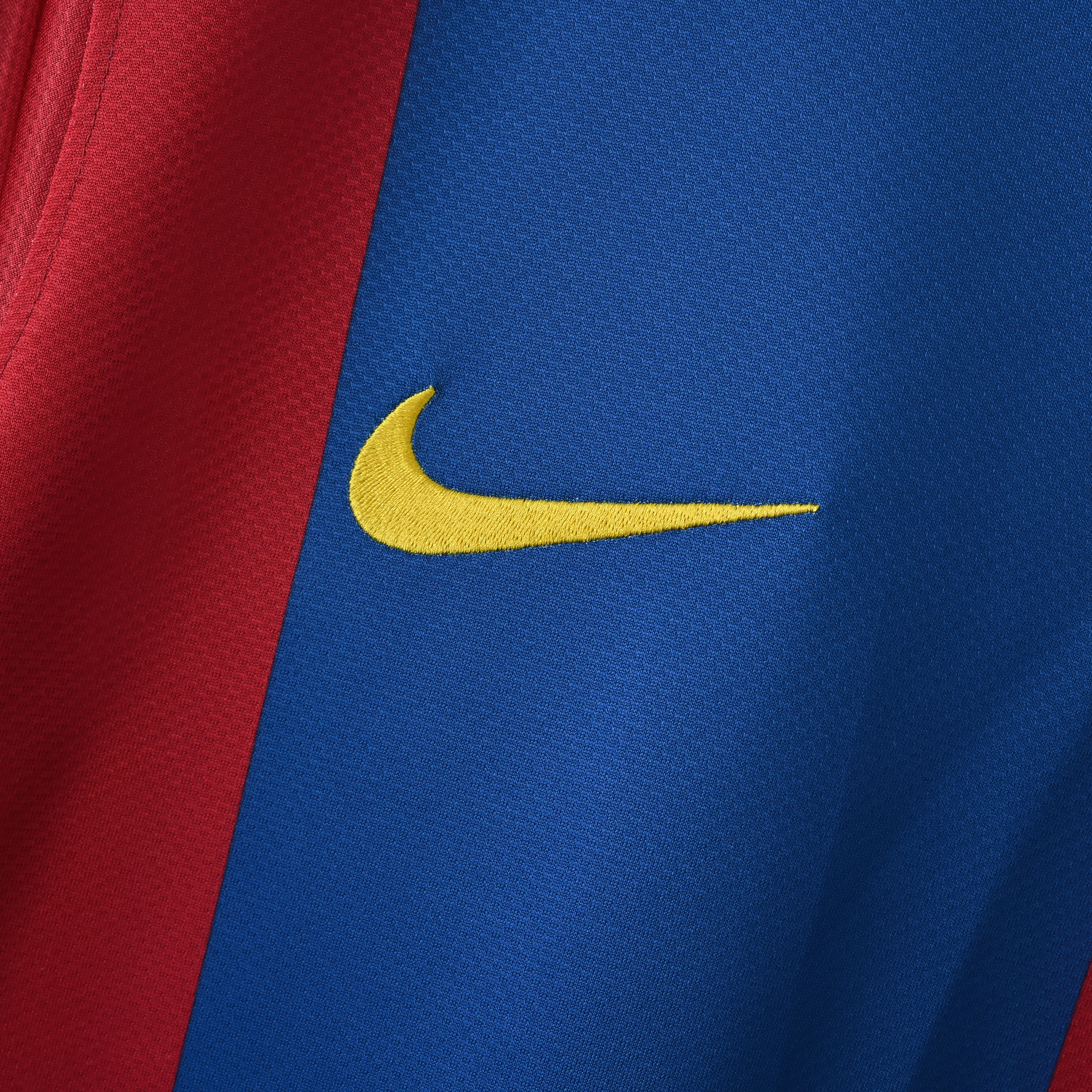 2006-2007 Barcelona home jersey