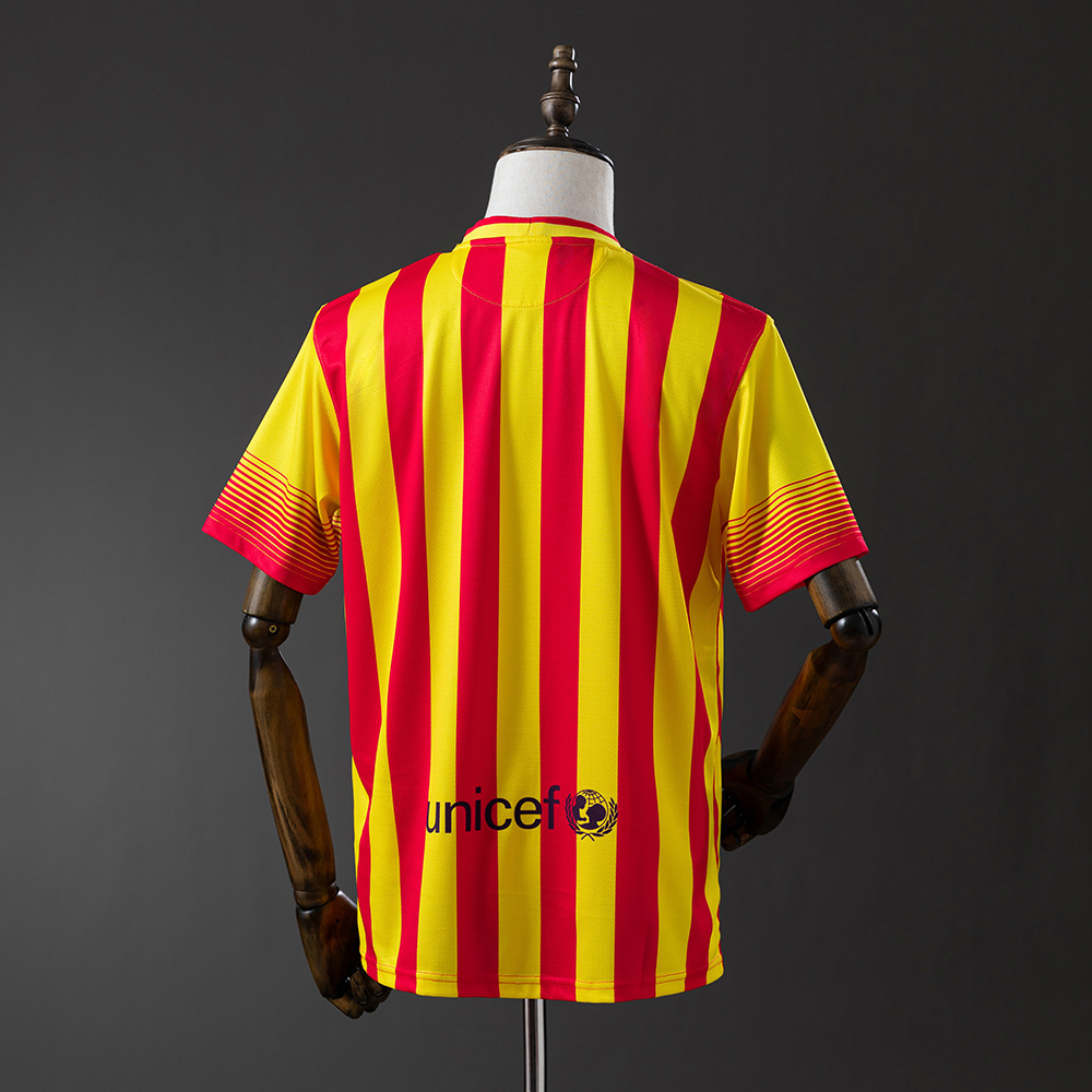 2013-2014 Barcelona away jersey