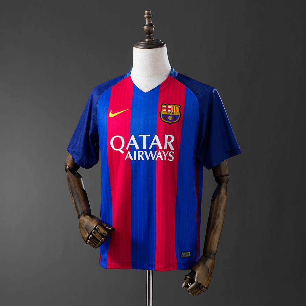 2016-2017 Barcelona home jersey