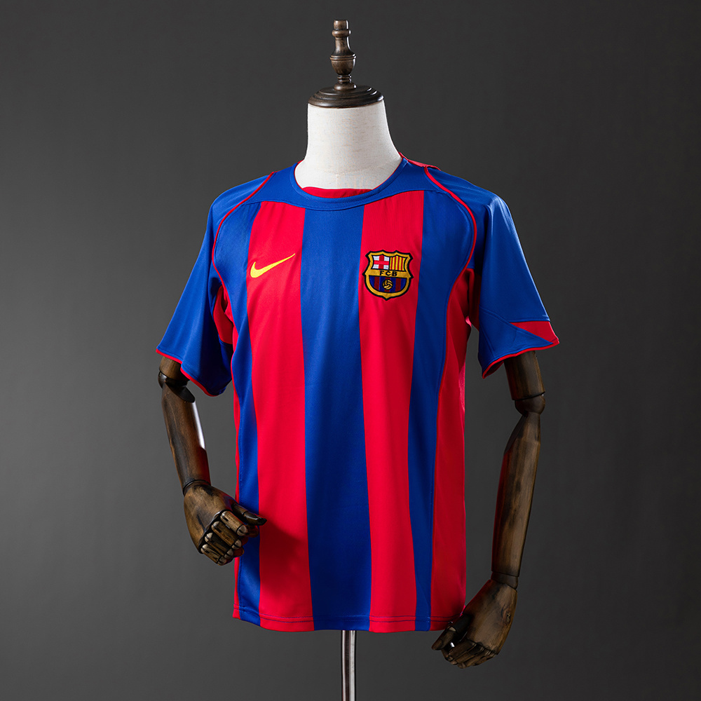 2004-2005 Barcelona home jersey