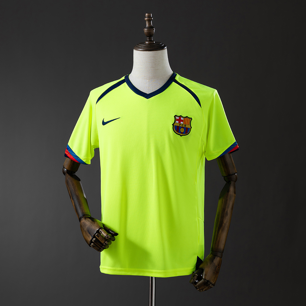 2005-2006 Barcelona away jersey