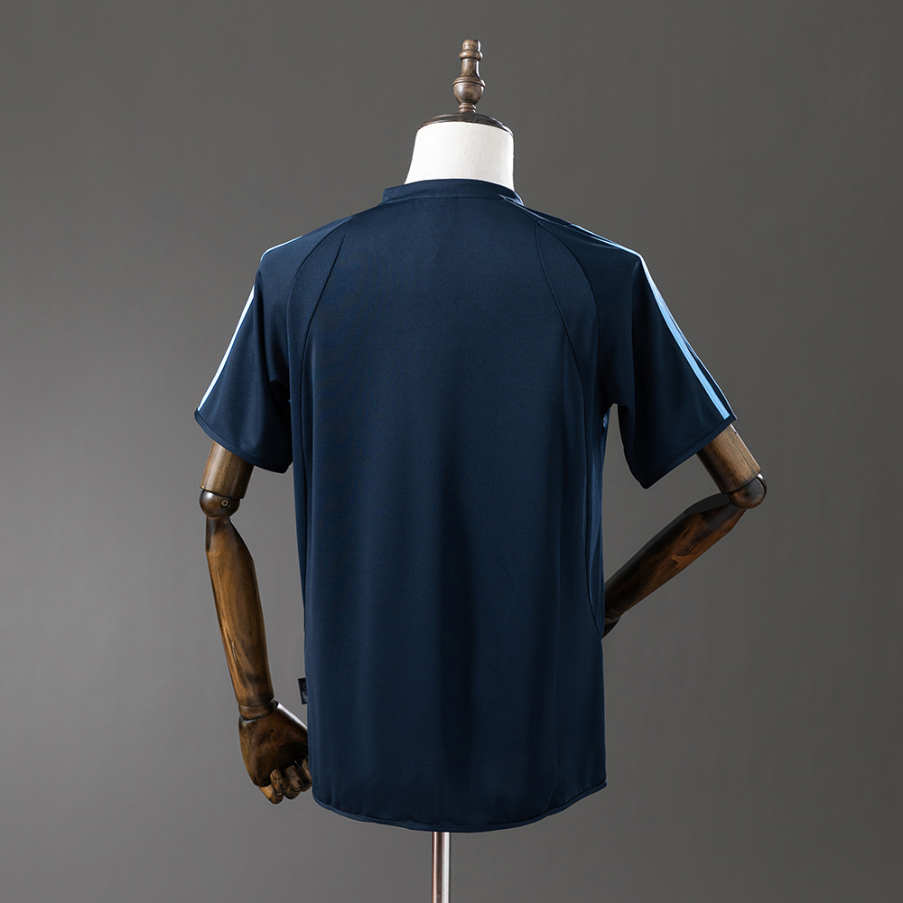 2003-2004 Real Madrid away jersey