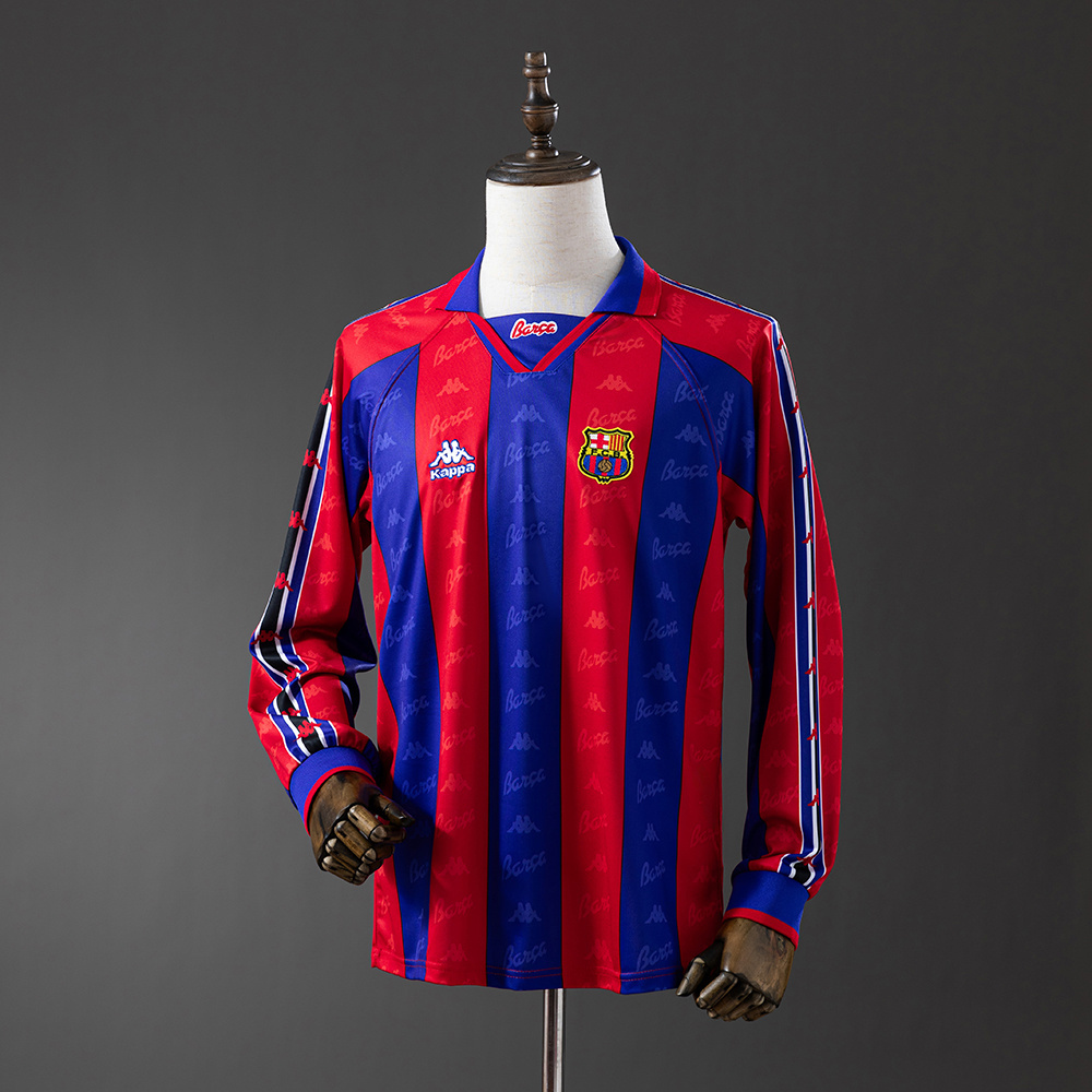 Long sleeves 1995-1997 Barcelona home jersey
