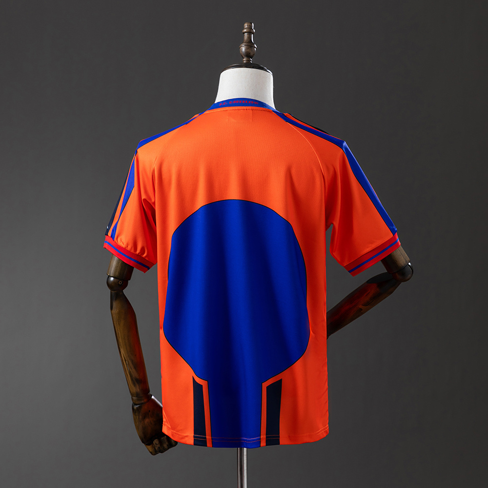 1997-1998 Barcelona away jersey