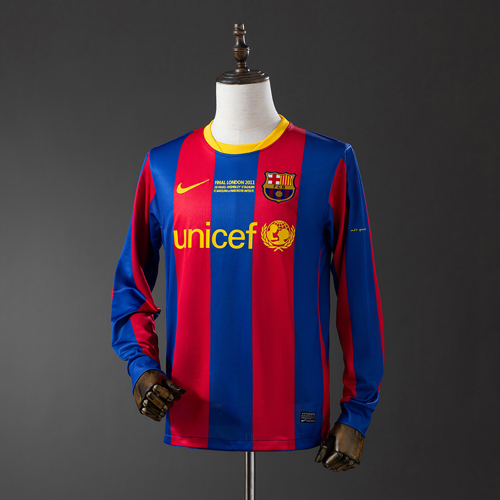 Long sleeves 2010-2011 Barcelona home jersey