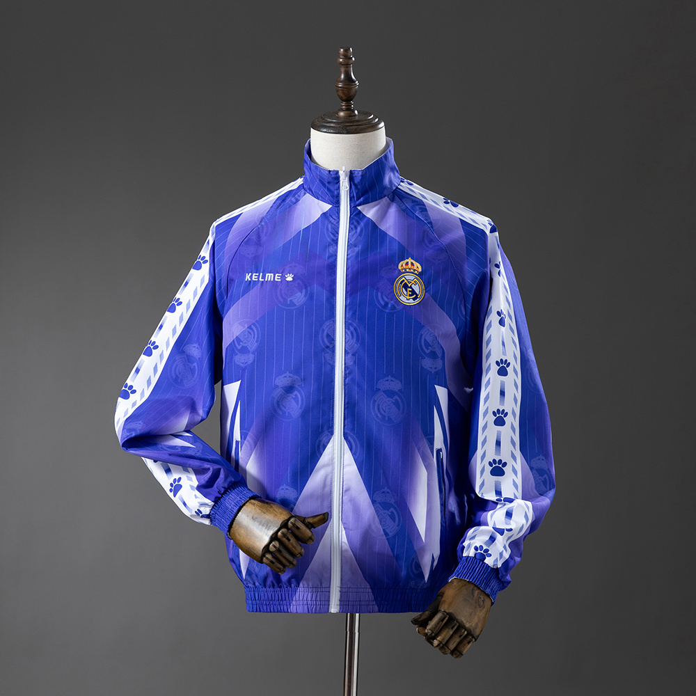 Real Madrid Trench Coat Reversible 9