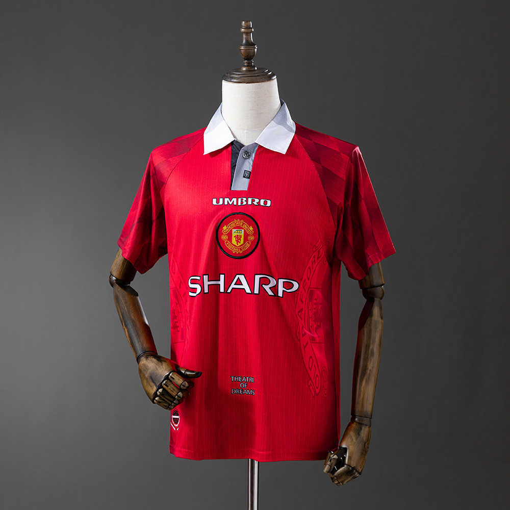 1996-1997 Manchester United home jersey