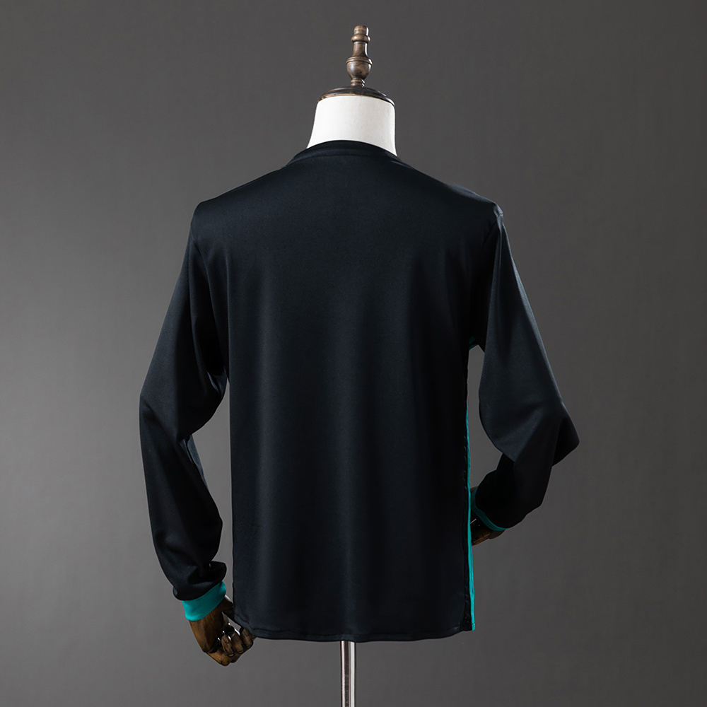 Long sleeves 2017-2018 Real Madrid away jersey