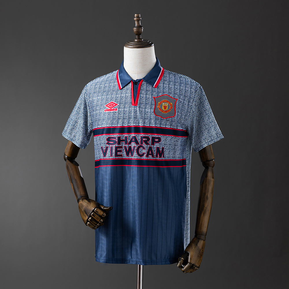 1995-1996 Manchester United away jersey