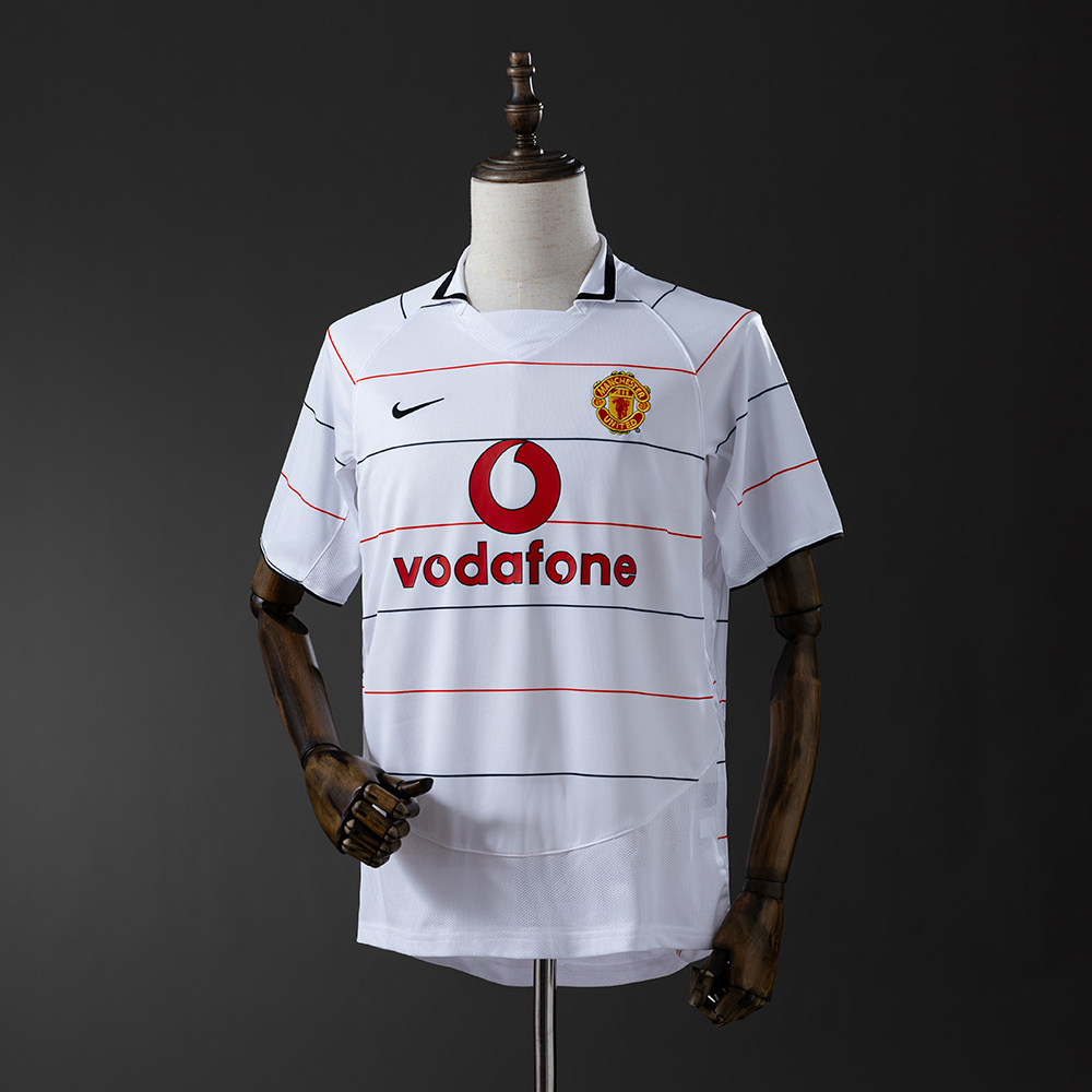 2003-2004 Manchester United away jersey