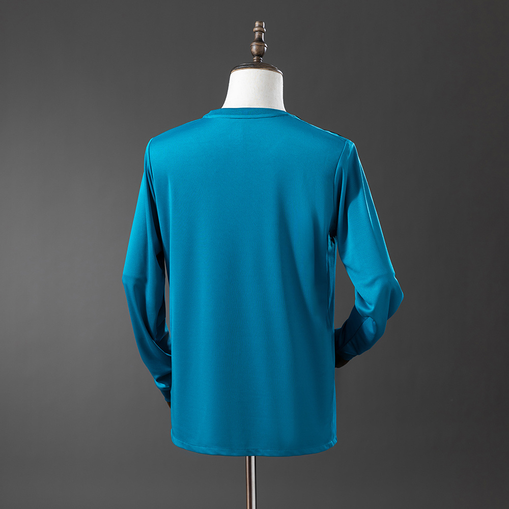 Long sleeves 2017-2018 Real Madrid third jersey