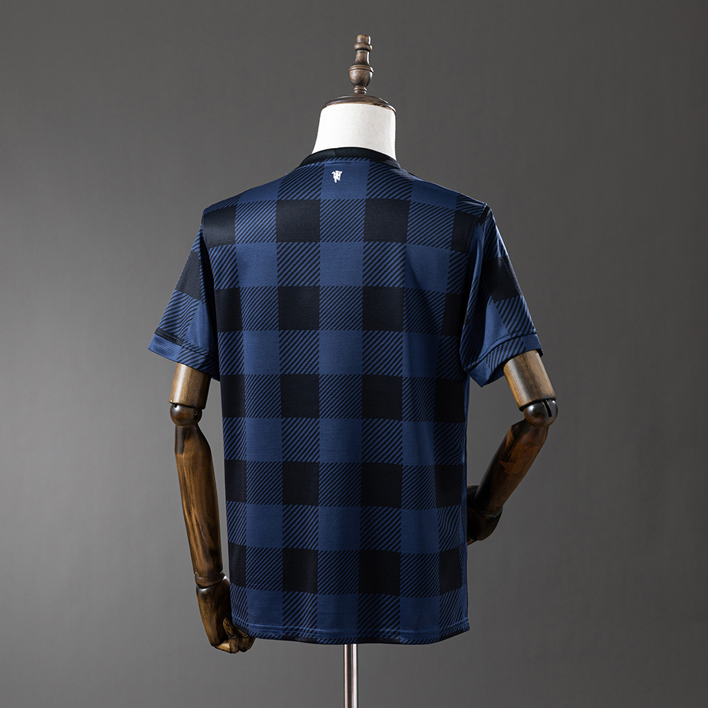 2013-2014 Manchester United away jerseys