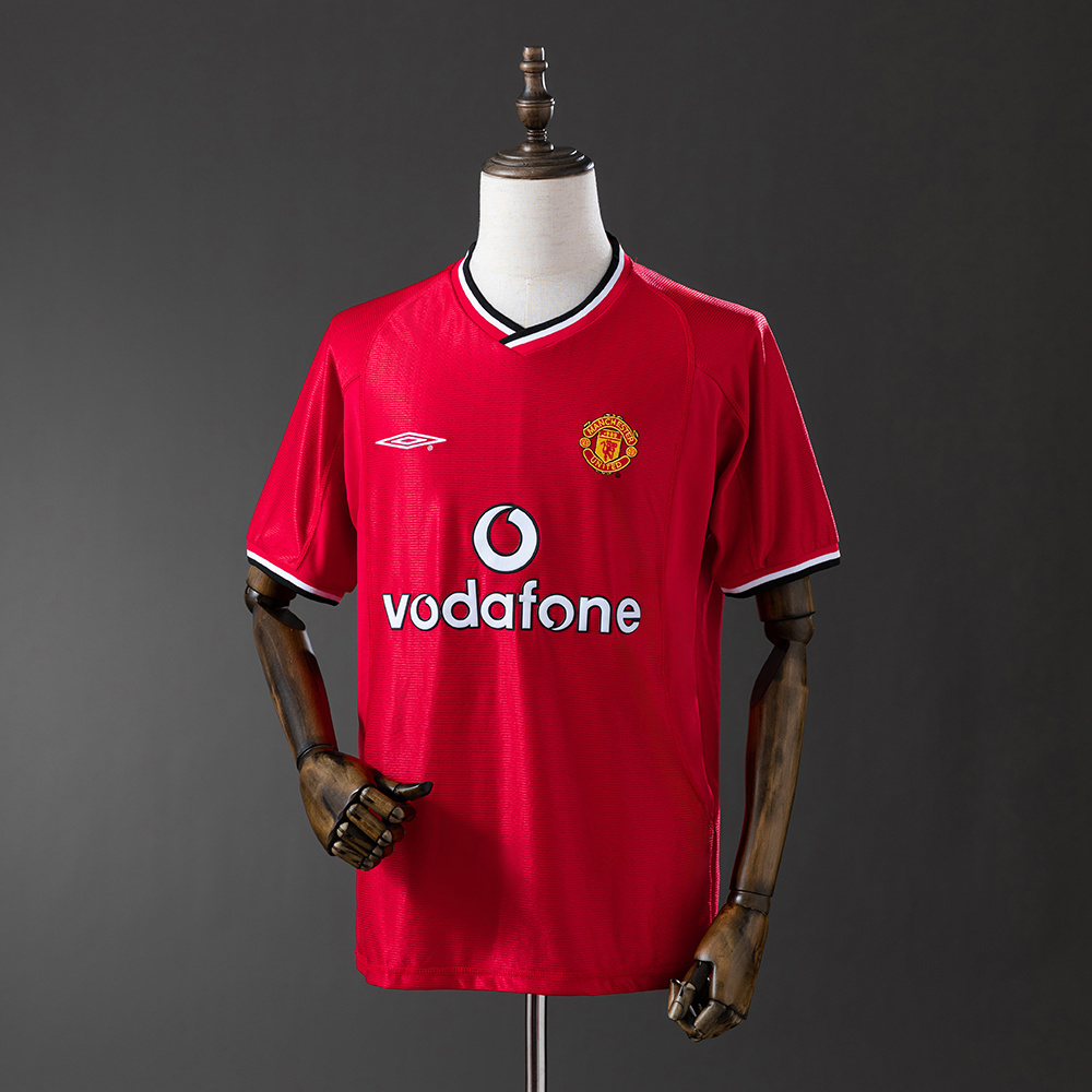 2000-2002 Manchester United home jersey