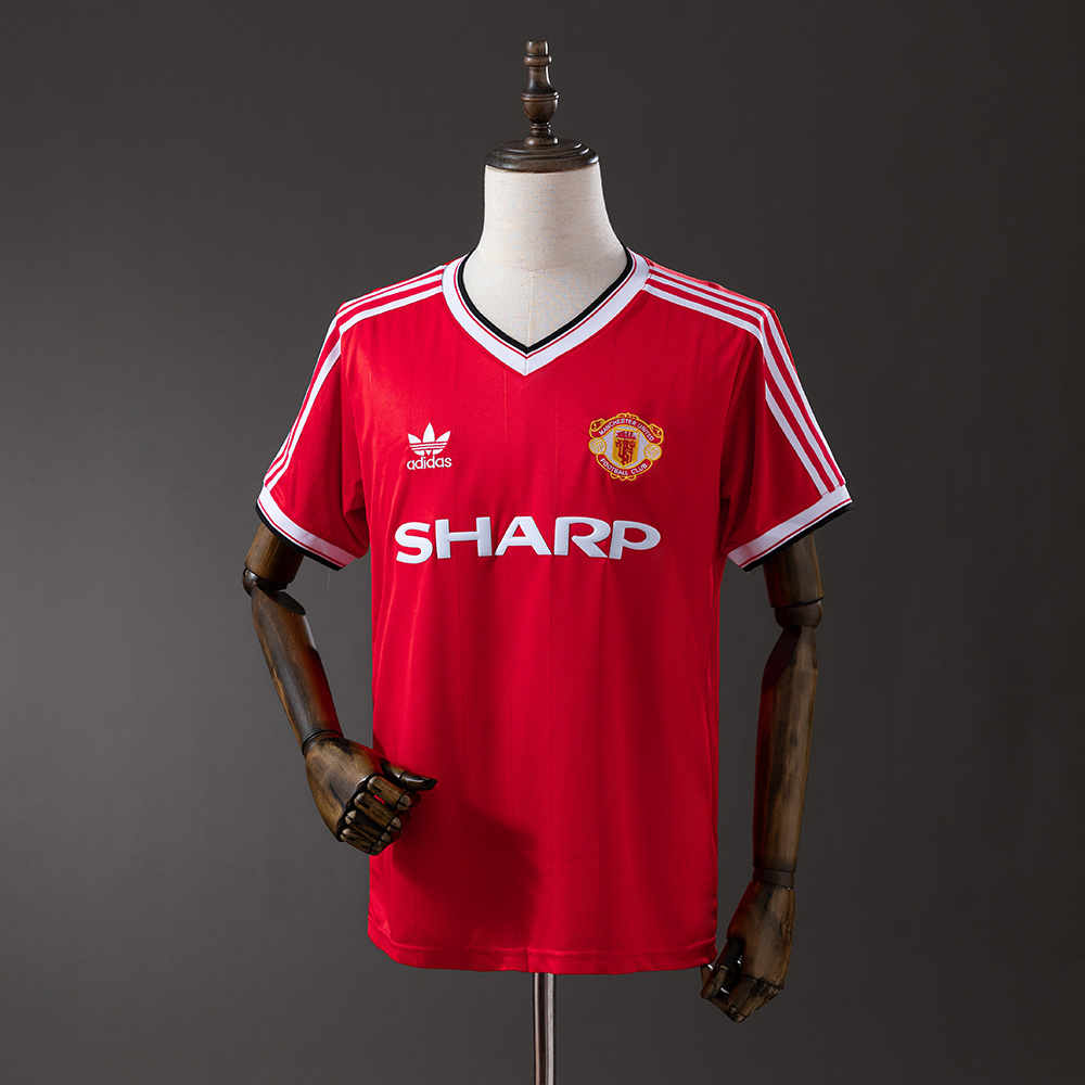 1984 Manchester United home jersey