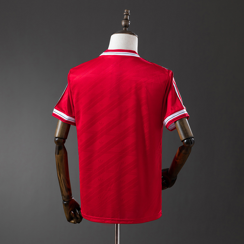 1986 Manchester United home jersey
