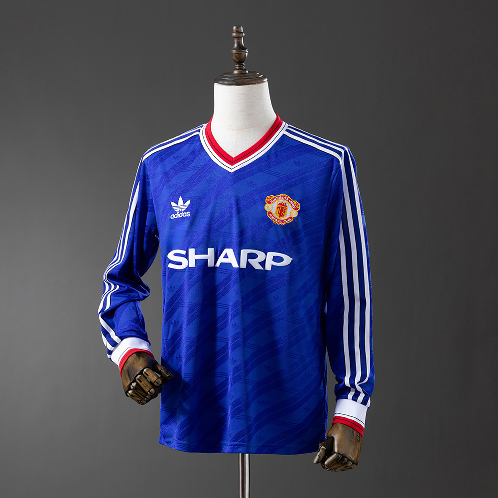 Long sleeves 1986 Manchester United away jersey