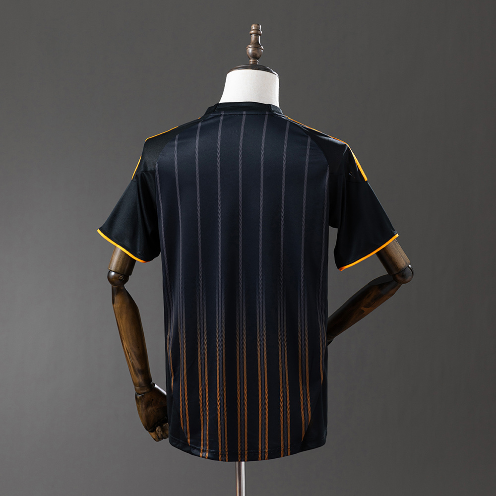 2010-2011 Chelsea away jersey