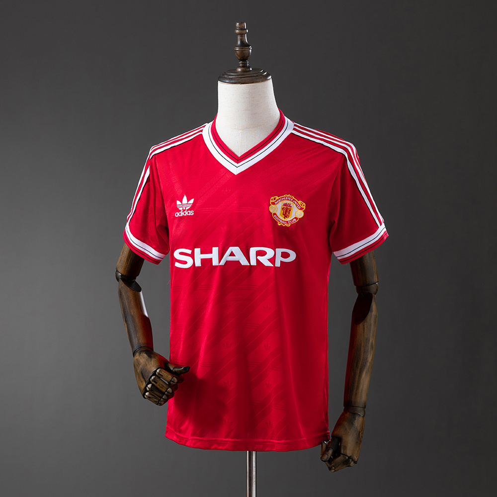 1986 Manchester United home jersey