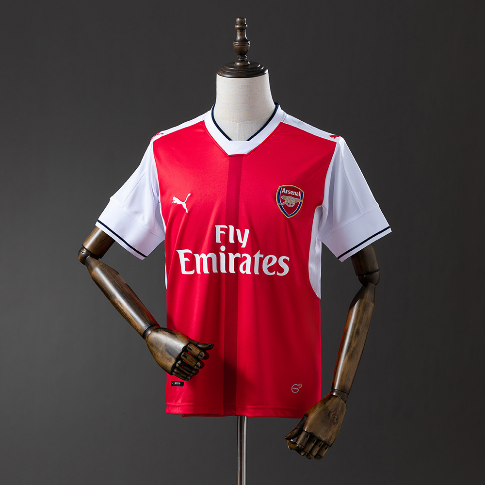 2016-2017 Arsenal home jersey