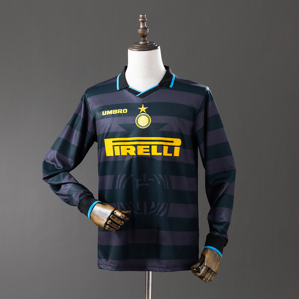 Long sleeves 1997-1998 Inter Milan third jersey