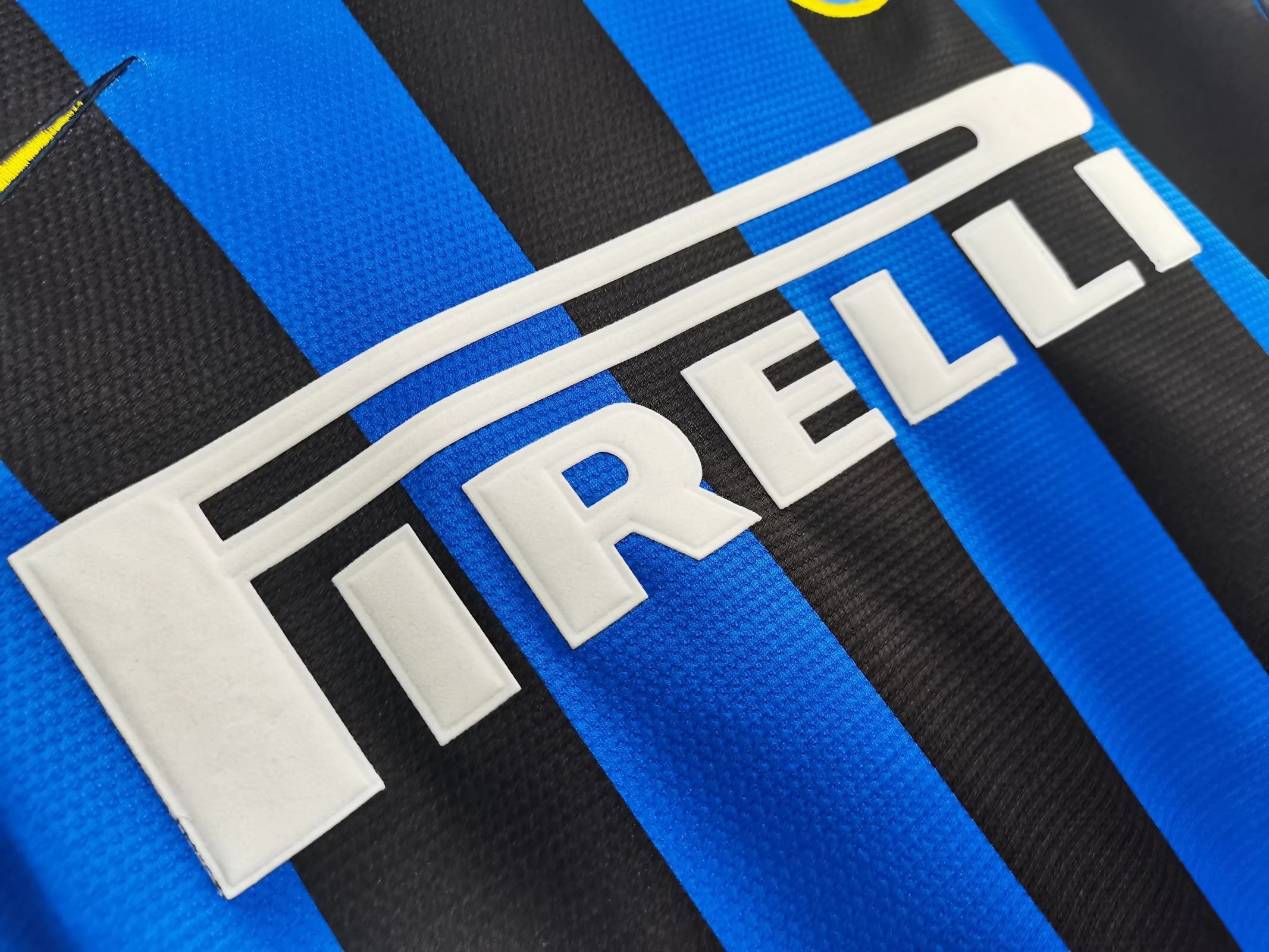 Long sleeves 1998-1999 Inter Milan home jersey