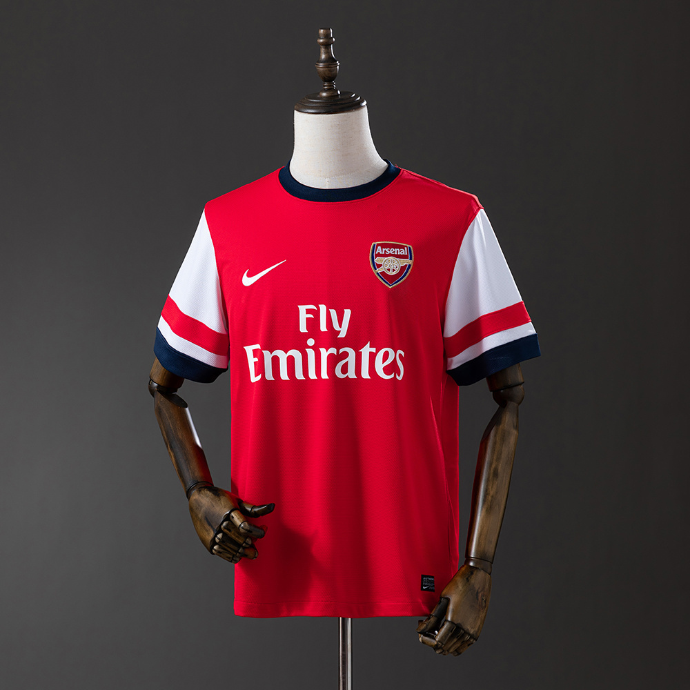 2012-2013 Arsenal home jersey