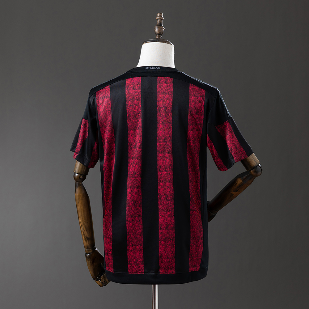2015-2016 AC Milan home jersey