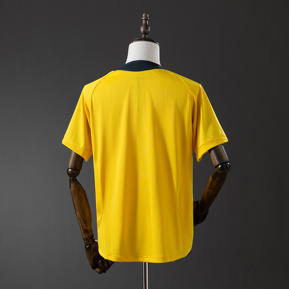 2005-2006 Arsenal away jersey