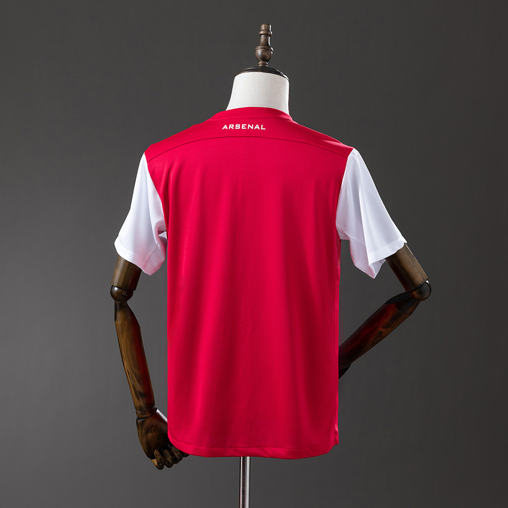 2011-2012 Arsenal home jersey