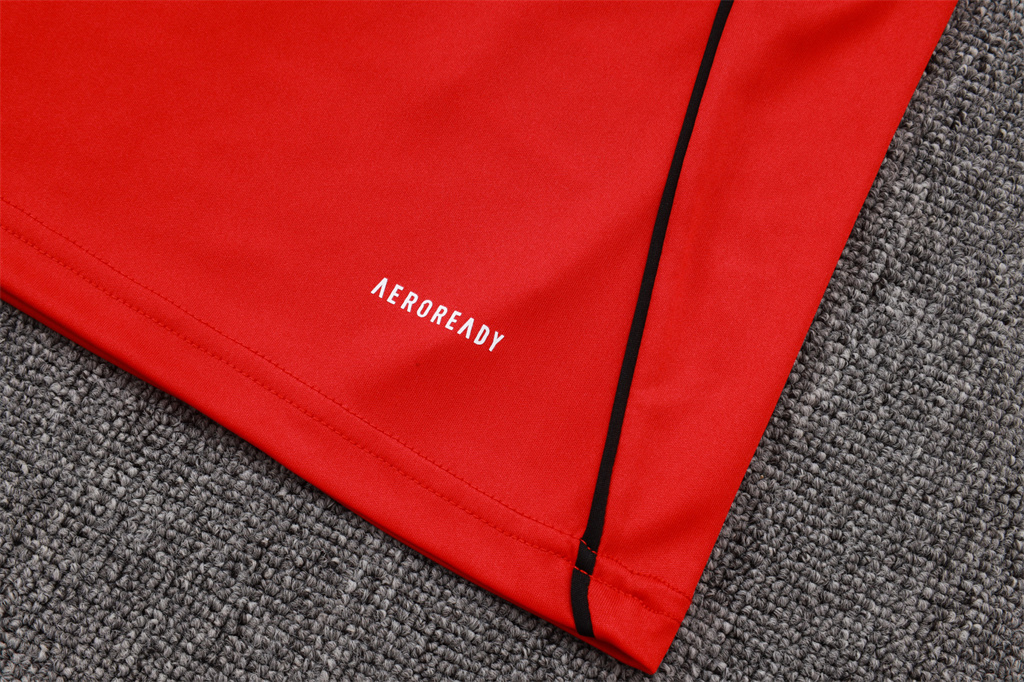 Liverpool Training Jersey 25/26