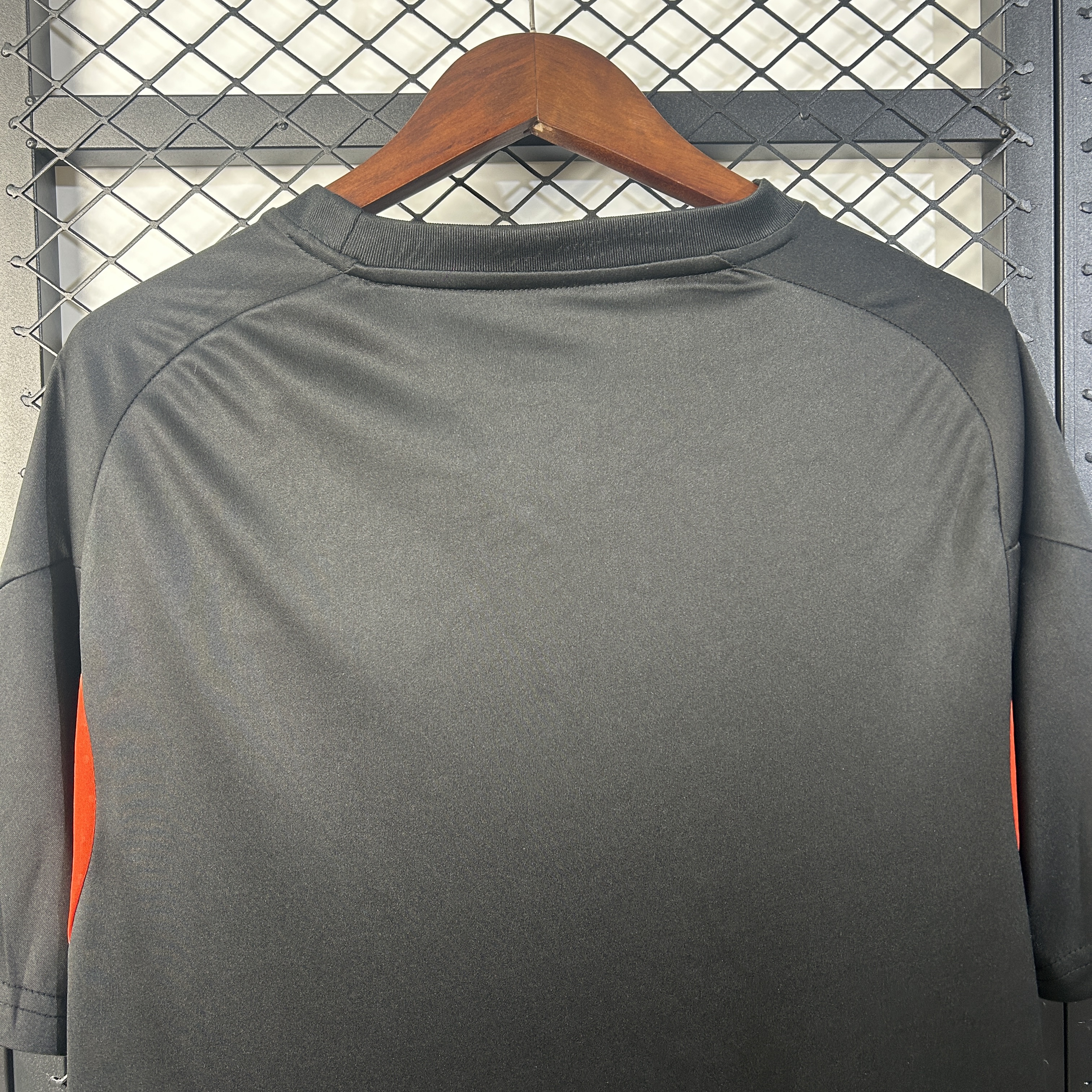 SL Benfica Training Man Jersey 25/26