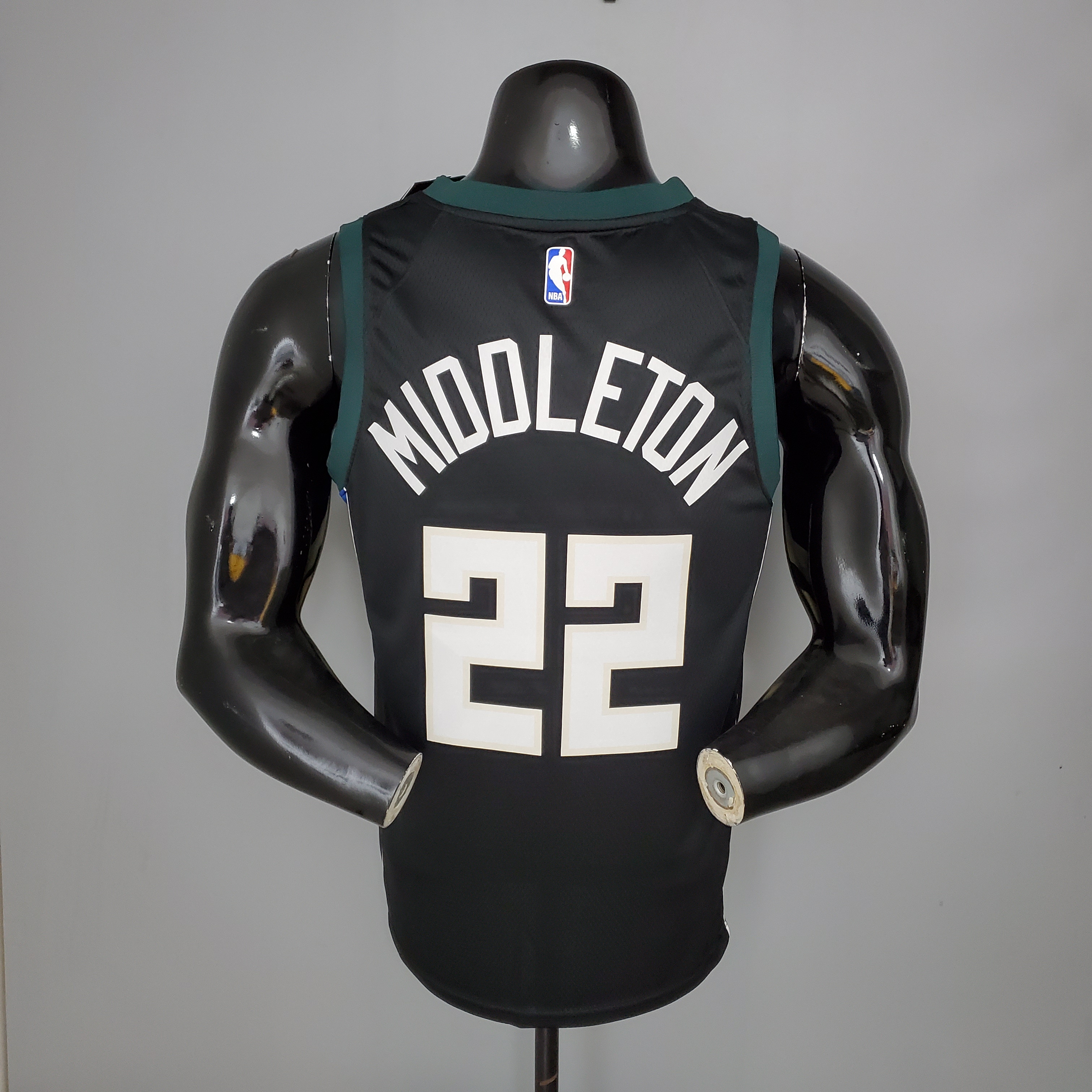 Khris Middleton Milwaukee Bucks Swingman Jersey Black
