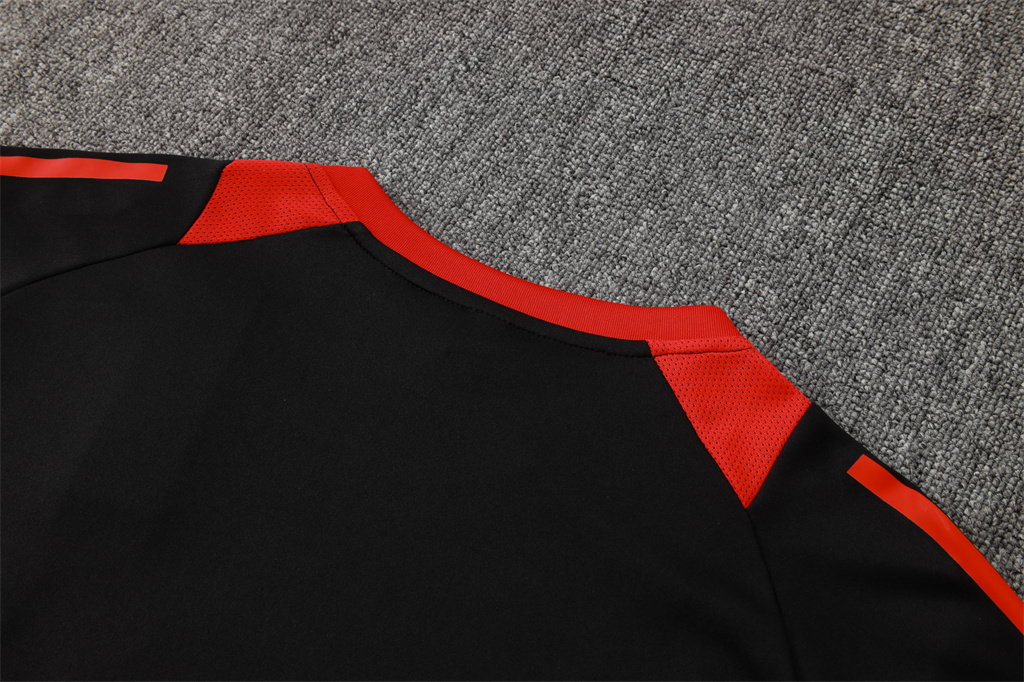 Internacional  Training Short sleeve Jersey 24/25