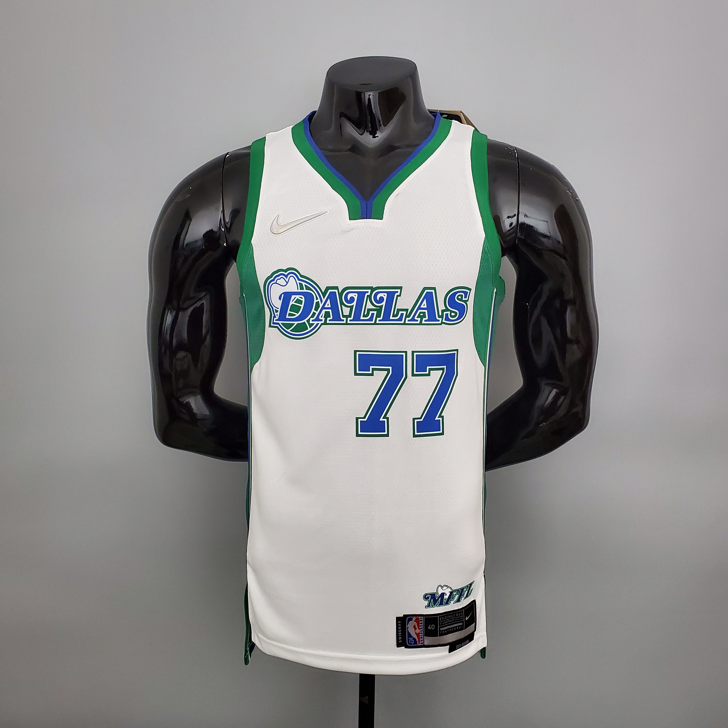 Luka Doncic Dallas Mavericks 2022 City Edition Swingman Jersey White and Green