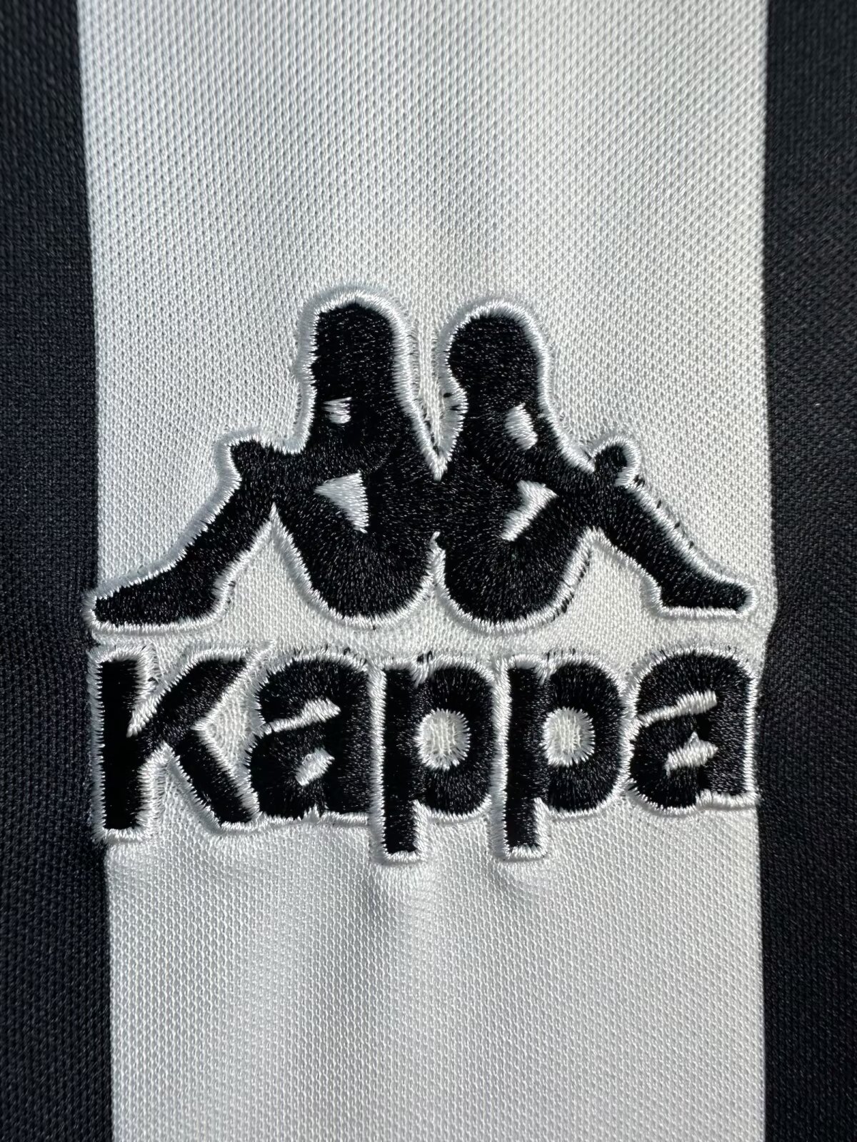 Juventus Home Retro Long Sleeve Jersey 95/97