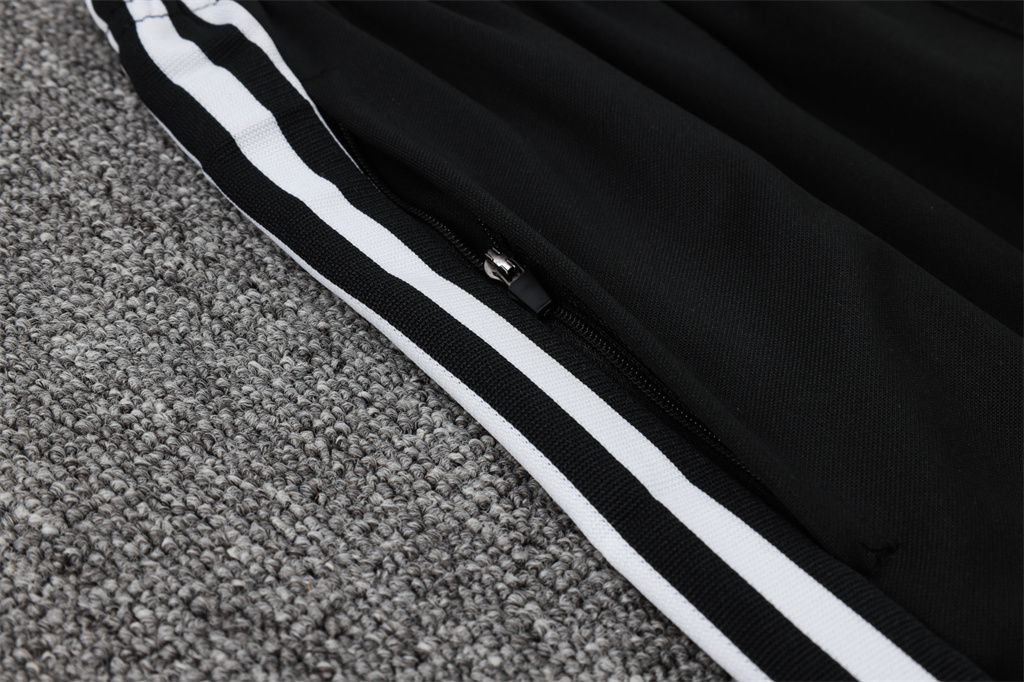 Manchester United Training Pants 24/25