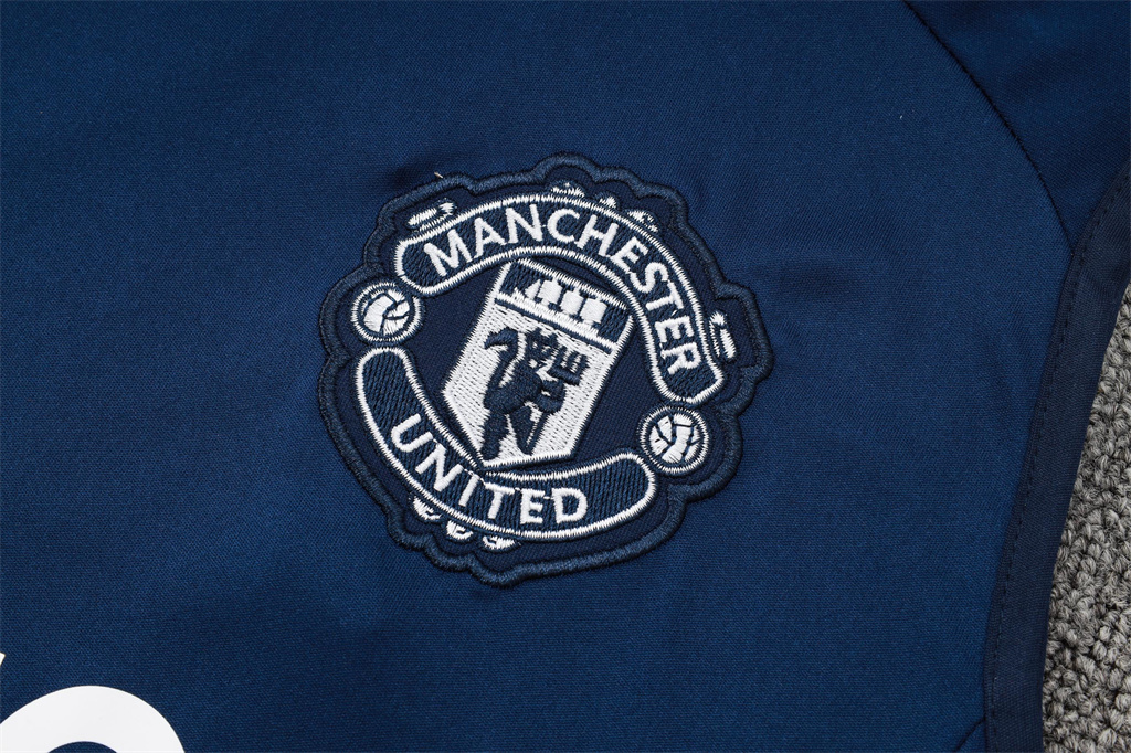 Manchester United Training Jersey 24/25