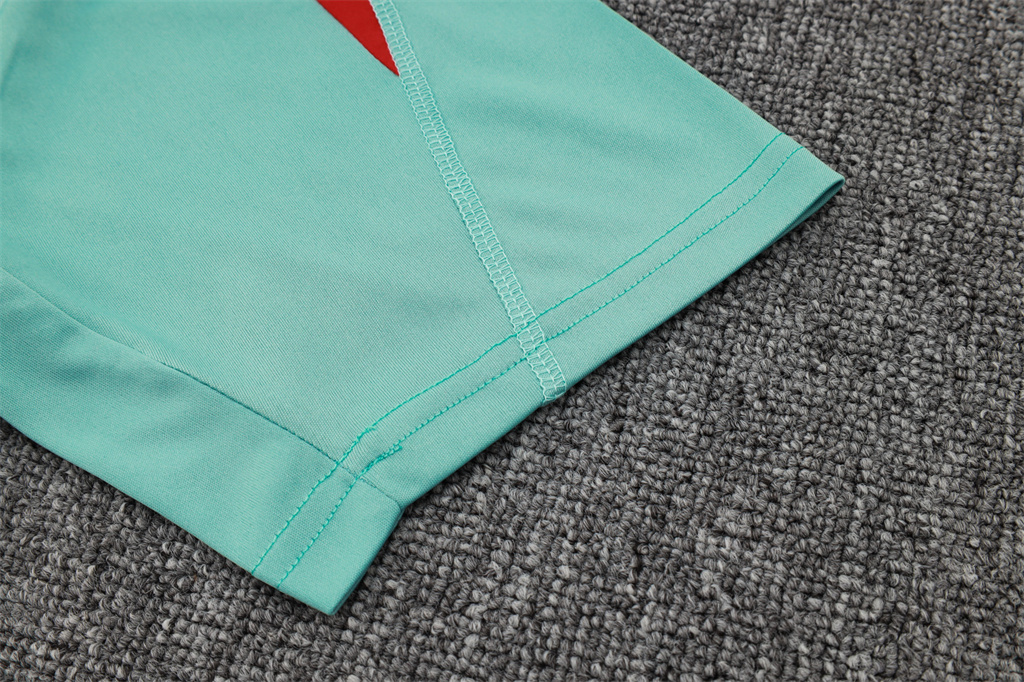 Liverpool Training Short sleeve Jersey 24/25