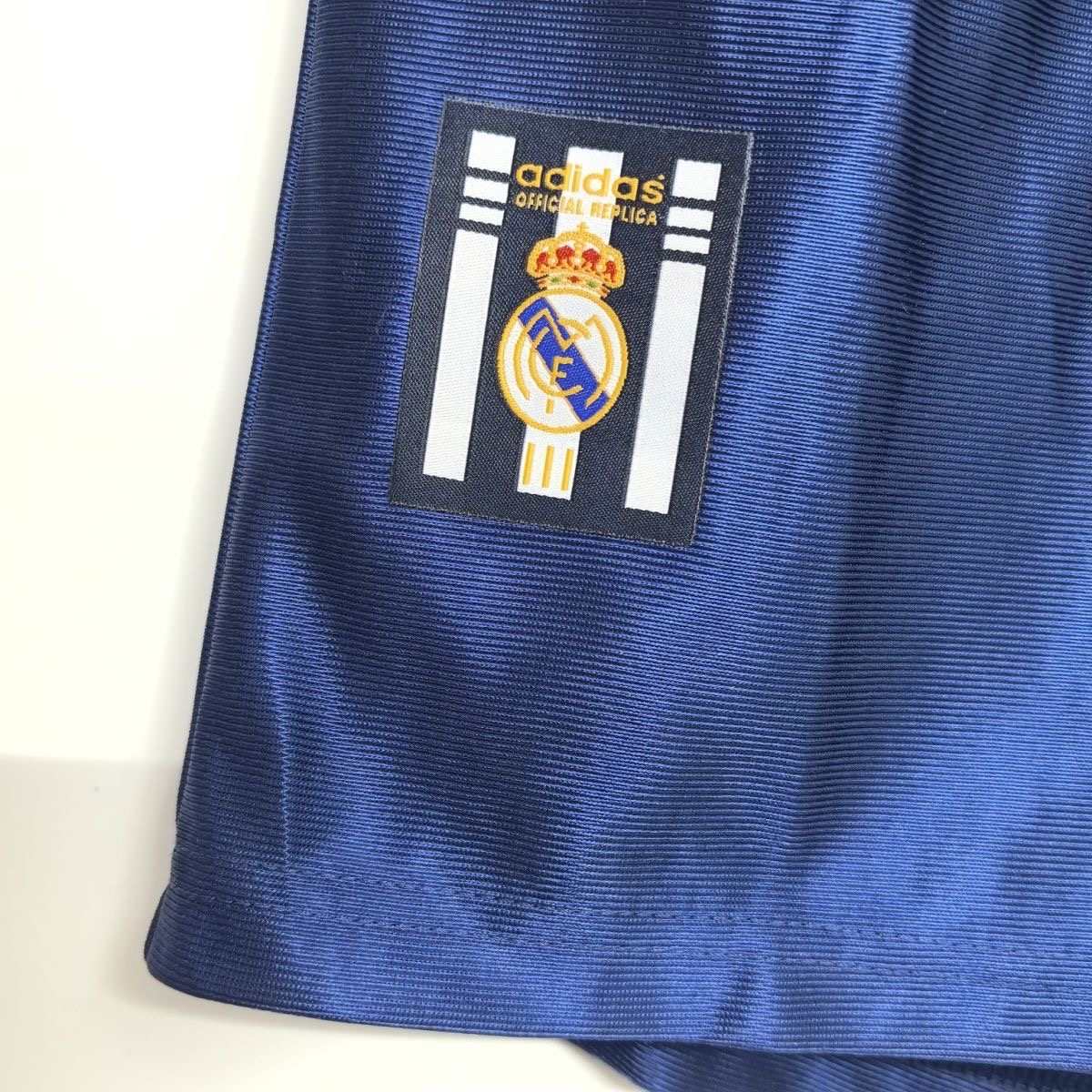 Real Madrid Retro Jersey away Football Shirt 1998-00