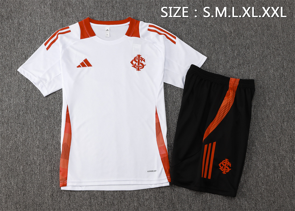 Internacional  Training Short sleeve Suit 24/25