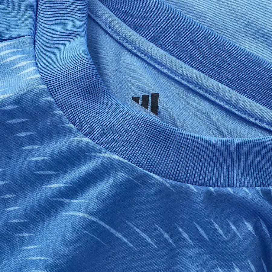 Leeds United Goalkeeper Shirt 2025-26