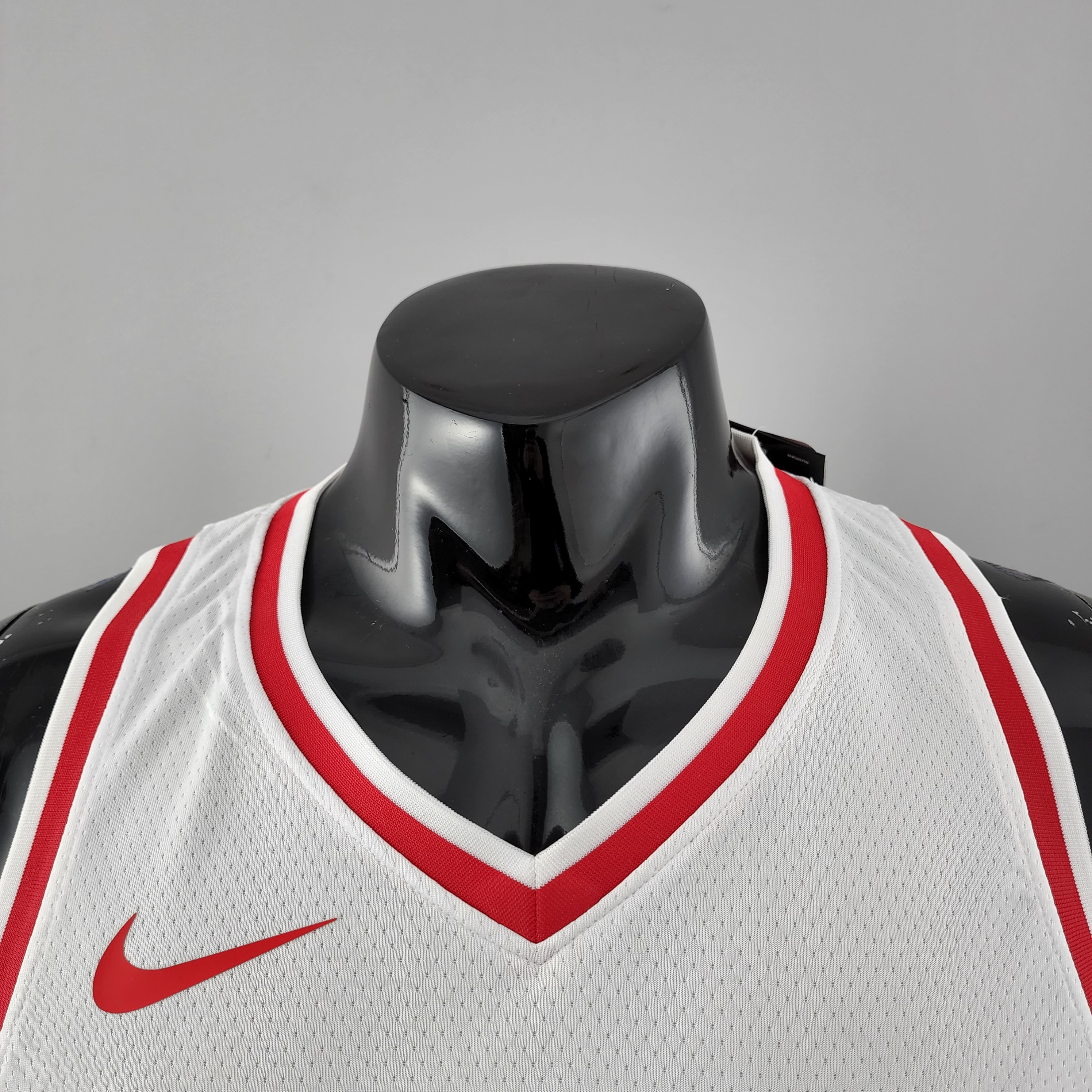 Allen Iverson Philadelphia 76ers Swingman White Jersey