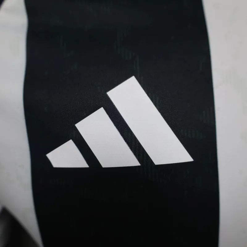 24-25 Juventus Home Soccer Jersey Player Version