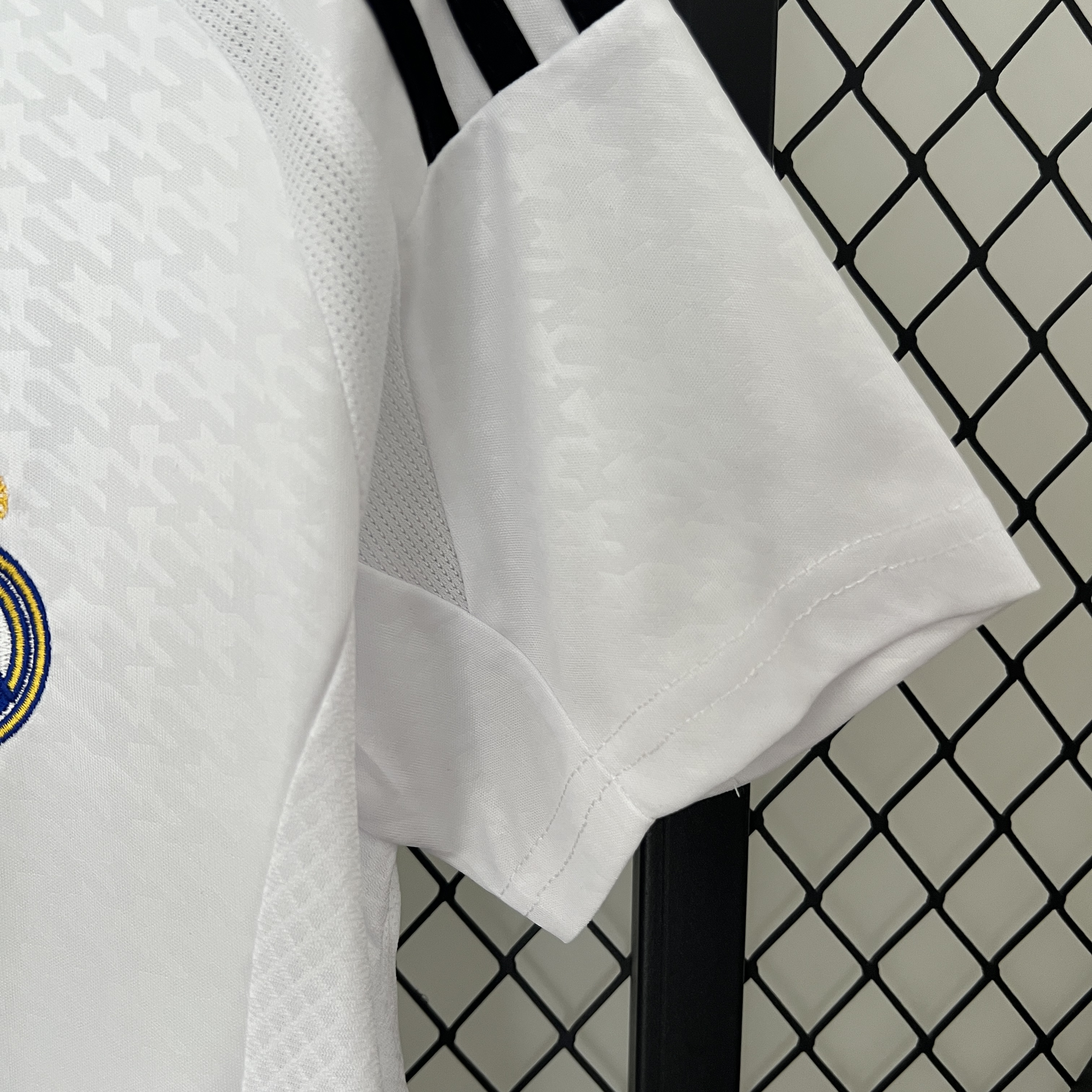 Real Madrid Home Women Jersey 24/25