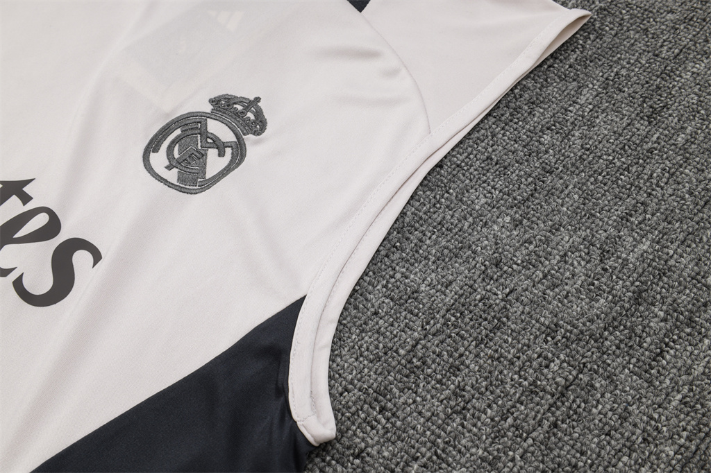 Real Madrid Training Jersey 24/25