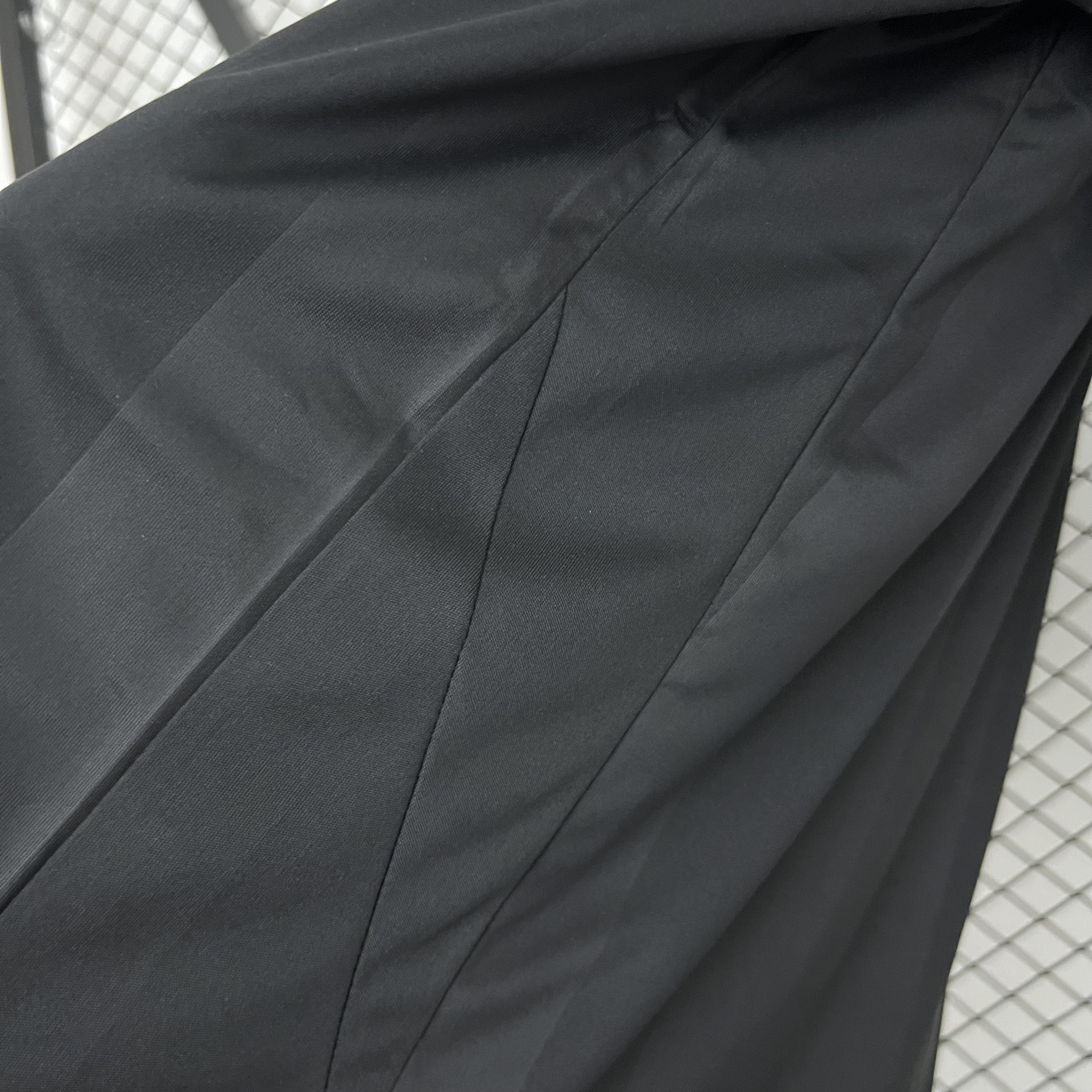 Real Madrid Black Goalkeeper Man Jersey 25/26